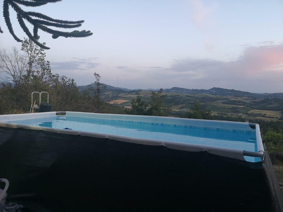 Oasi Di Mastarone - Il Vino E Le Rose Villa Momperone Dış mekan fotoğraf